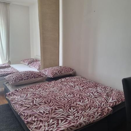 Apartman Niko Zagabria Esterno foto