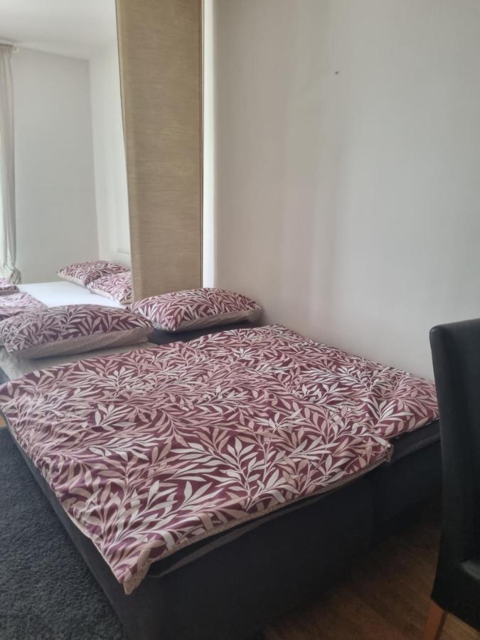 Apartman Niko Zagabria Esterno foto